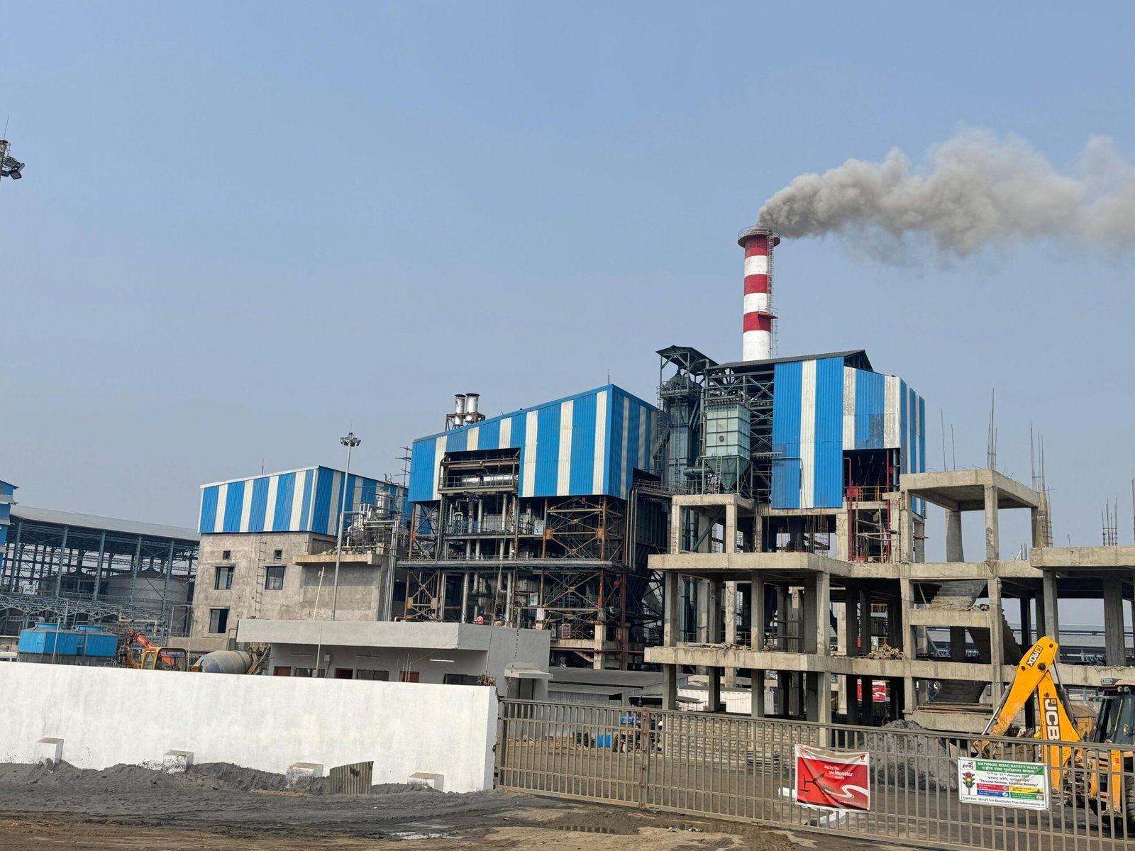 Construction of Solvent Plant 350 MT (Mouda Unit)